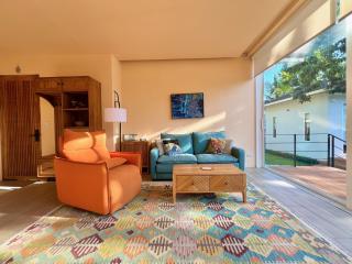 Luxury Retreat, Pool, Gym, Sauna, Spacious land & Garden - 7