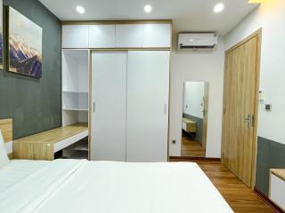 Luxury 2 Bedroom Apartment In Vinhomes Green Bay 25 Minutes To Airport - 6