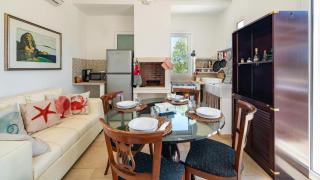 Villa Laura by Rentbeat - 4
