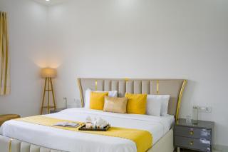 Vashisht Villa Pet-friendly 3-BHK Farmhouse With Private Pool, Garden & Bar - Noida - 4
