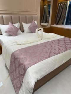 Hotel Shloka - 7
