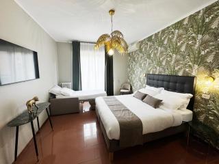 Stylish Two-Bedroom Apartment near Exhibition Fiera Milano City - Milaan - 0