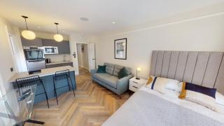City Centre Cathedral Sofabed Shared Laundry - Liverpool - 4