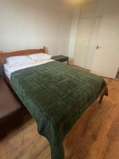 Wapping Hideaway - Quiet Double Room Near Central London, 8 minutes to Wapping station, for 2 people - 3