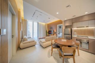 2BR Aljada Apartment - 3 Washrooms - Sleeps 6 - Boulevard - 0