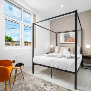 Stylish Apartment - High Speed Internet & Free Netflix - Near City Centre - 2MR - 9