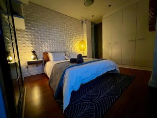 Chic 1 Bedroom City Centre Apartment - 7