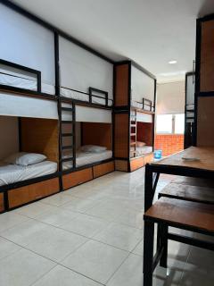 Nueve Uno Hostel - 1