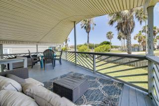 4 Mi to Beach Home with Pool and Golf in Port Isabel! - 0
