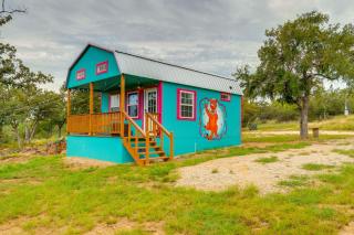 Galactikitty - Quirky Cabin Near Lake Brownwood! - Lake Brownwood - 0