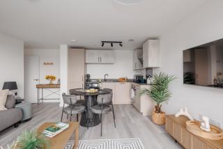 The Sloop by Grandeur Property - Poole - 8