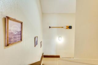 Walk to Nawiliwili Harbor Condo with Saltwater Pool - Lihue - 1