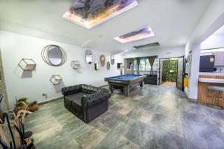 5 Bedroom Provenza! Golden Jacuzzi - 1 Block from lleras - Medellín - 9
