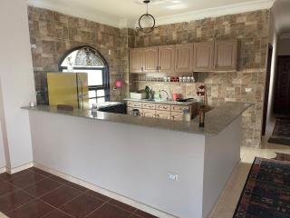 Whole floor in Villa with access to garden and BBQ - Badr - 1