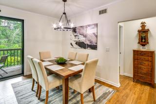 Mtn Cabin with Balcony and View in Burnsville! - Burnsville - 3