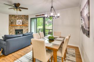 Mtn Cabin with Balcony and View in Burnsville! - 2