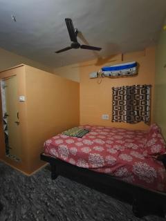 Hemanth homestay - 8
