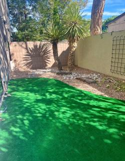Sleeps 15 with 3000 sq ft of Luxury Townhome in the ABQ County Club - 4