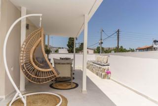 Marry House - 1