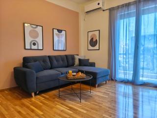 Cosy apartment next to Larissa station 100Mbps & Balcony - Athens - 0