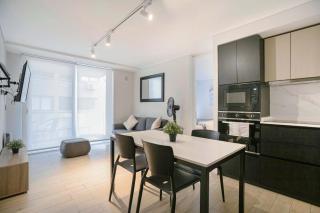 2B2B steps away from Costanera Center - 5