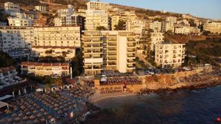 Golden Apartments Beachfront and Swimming Pool - Sarandë - 4