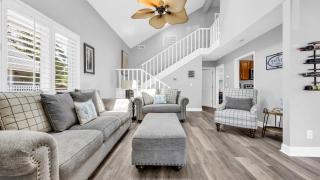 Relaxing Cherry Grove Beach House with Balcony Family Fun - 5