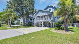 Relaxing Cherry Grove Beach House with Balcony Family Fun - Myrtle Beach - 7