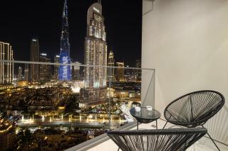 Burj Khalifa & Fountain Balcony Views, Pool & Gym - 9