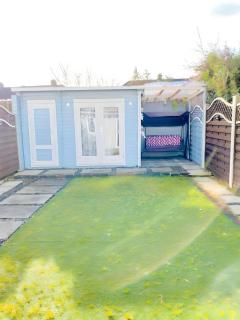 Sunny Side Apartment Wembley - Harrow on the Hill - 5