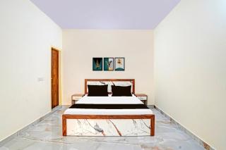 Hotel O R S Residency - Noida - 7