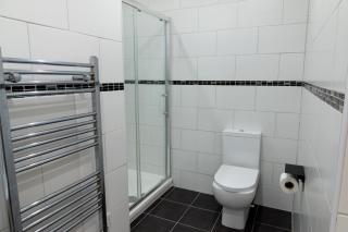 2 Flats - Opposite Principality Stadium - 9