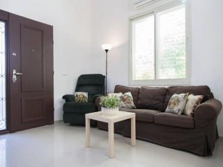 Alona's Apartments - 1