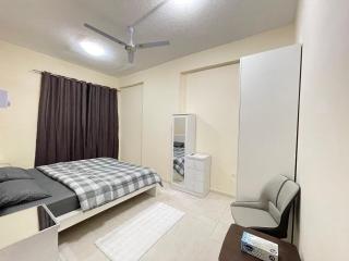 Spacious Fully Furnished Master Room - Ajman - 6