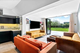 The Fox House - Hurley - 9