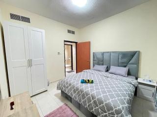 Spacious Fully Furnished Master Room - Ajman - 0