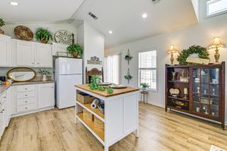 Private Pavilion Countryside Cottage in Celina! - 5