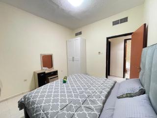 Spacious Fully Furnished Master Room - Ajman - 1