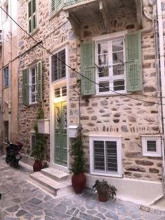 1872 Tonia, two level cozy stony apartment - 9