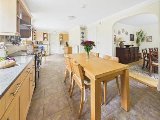 Large detached house near the sea - 9