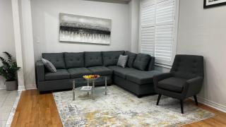 Four Bedroom Spacious House with Parking in Milton, Ontario - 6