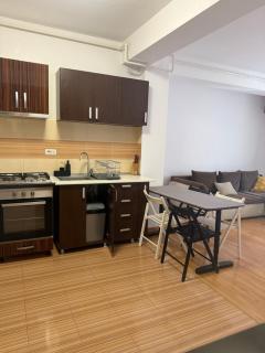 Comfort Stay Apartment - Free Parking & Wi-Fi - 1