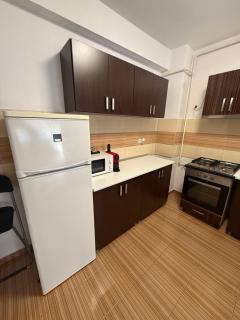 Comfort Stay Apartment - Free Parking & Wi-Fi - Chiajna - 1
