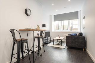 Fantastic 1 Bedroom Apartment in Bradford - Bradford - 0