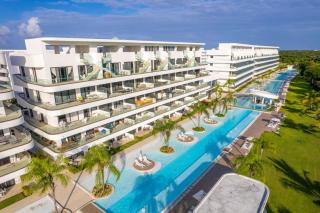 Comfy Retreat Balcony Grill Pool - 1