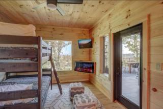 Chalet Vista Pool Hot Tub Game Room Views - Gatlinburg - 1