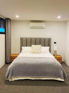 MHYL Mel CBD QV1 Private 3B2B 2parking 150sqm - 2
