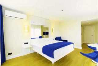 Shining Sea View Aparthotel in Orbi City Batumi - 9