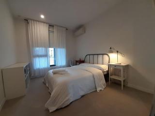 MHYL Cosy Townhouse in Richmond 1 parking - 8