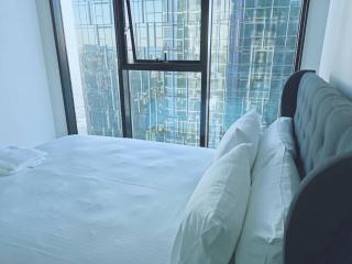 MHYL Private Lv 66 Skyline2BR V Market MEL Central Uni - 5